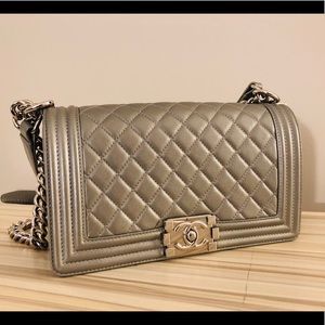 Chanel Boy Medium